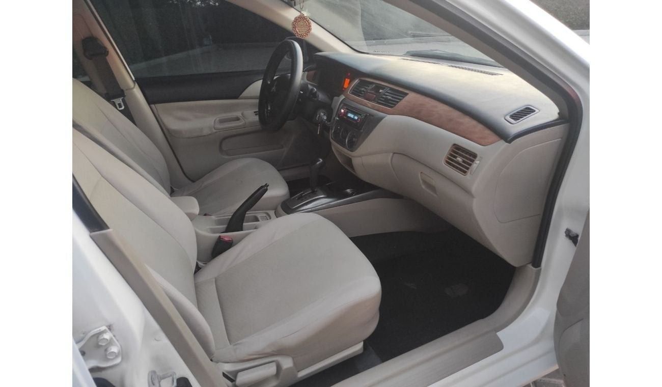 ميتسوبيشي لانسر Mitsubishi Lancer 2011 1.6 Gcc full automatic