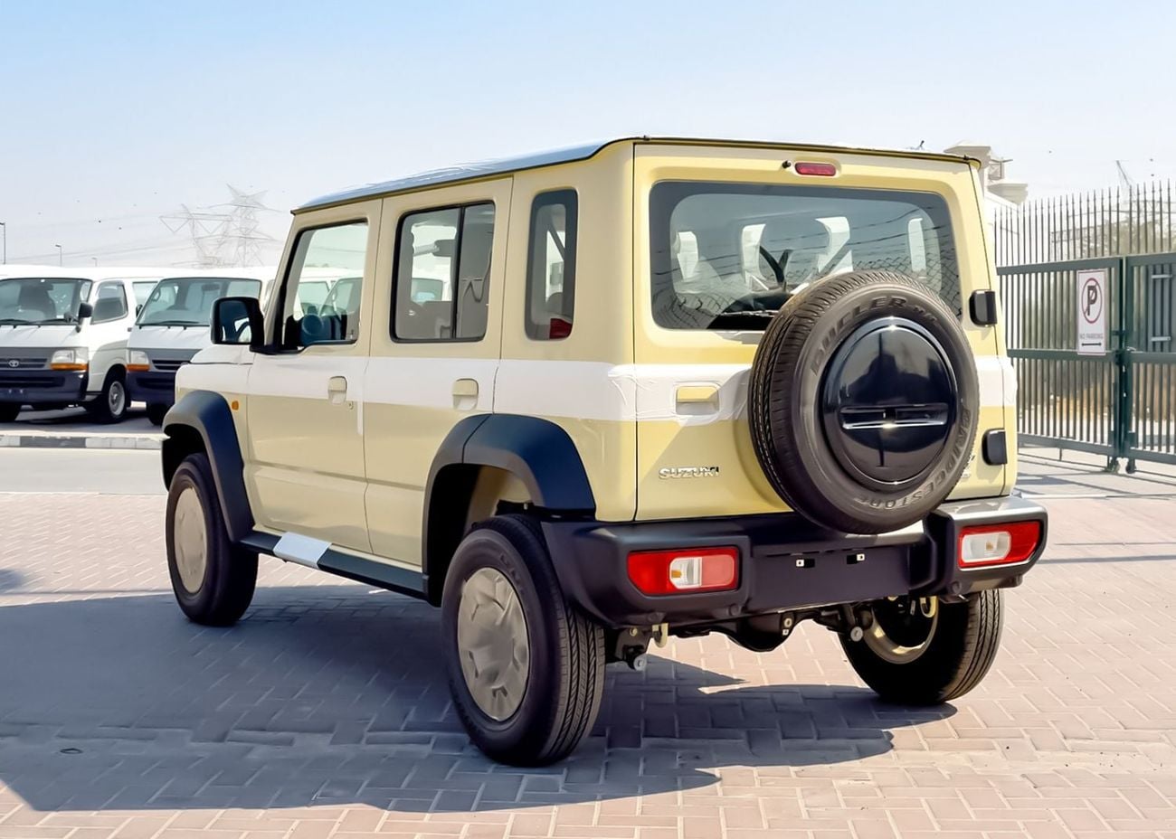 سوزوكي جيمني GLX · 1.5L · 4 Cyl · Automatic · Petrol · SUV/Crossover · Four Wheel Drive · 4 seats · 5 door Petrol 5-Door Automatic 4WD (GCC Specs) – 2026 | For Export Only