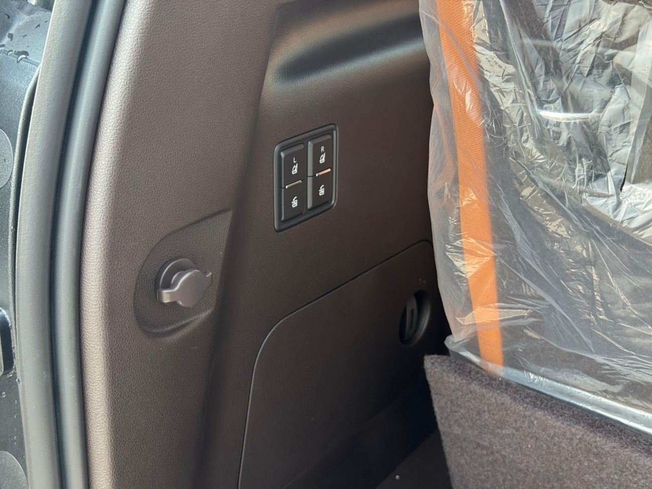 Tank 500 3.0L Petrol V6 4WD 2026 Export Price @ 153,000 AED