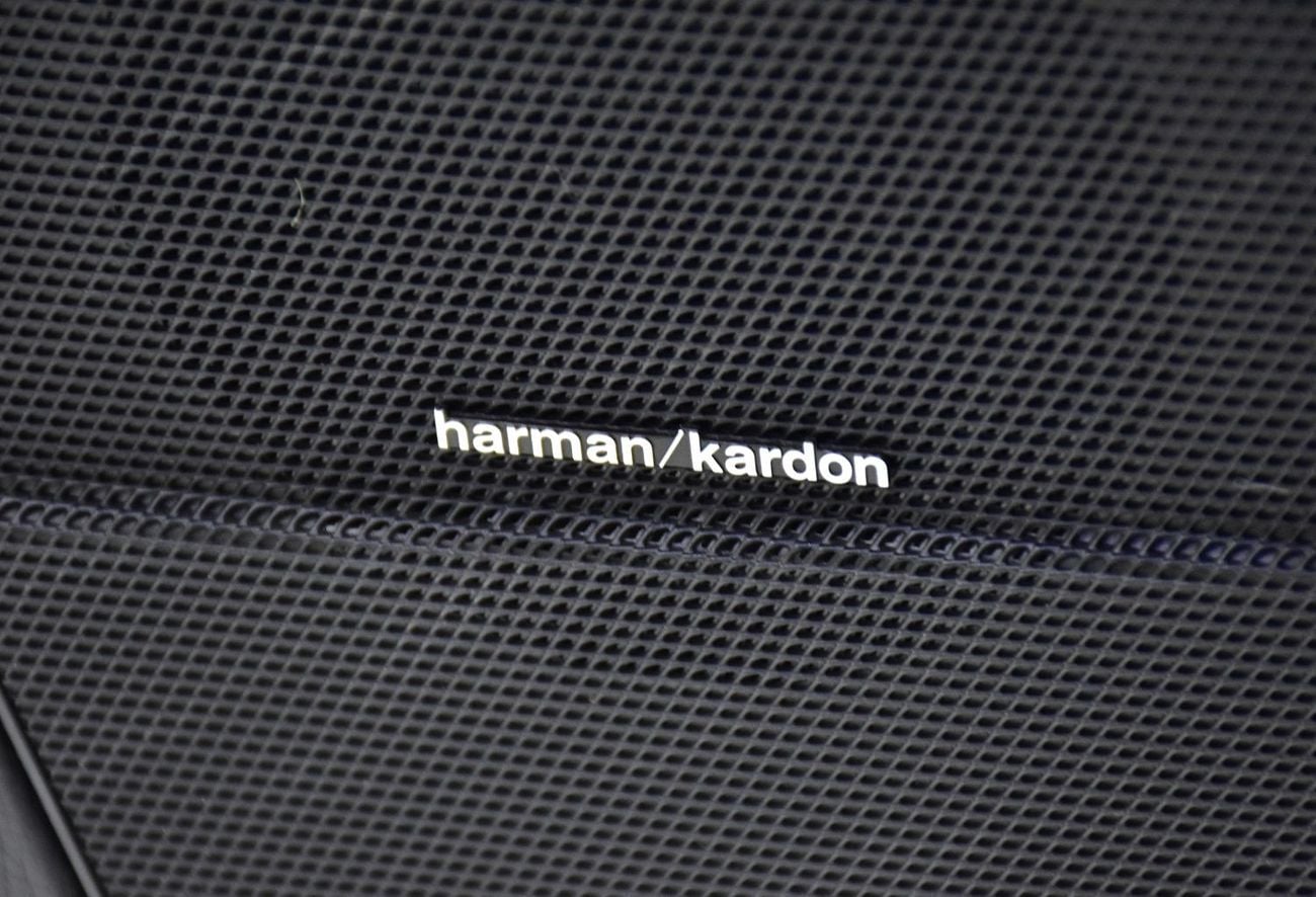 مرسيدس بنز S 550 EXCELLENT DEAL for our Mercedes Benz S550 ( 2008 Model ) in White Color Japanese Specs