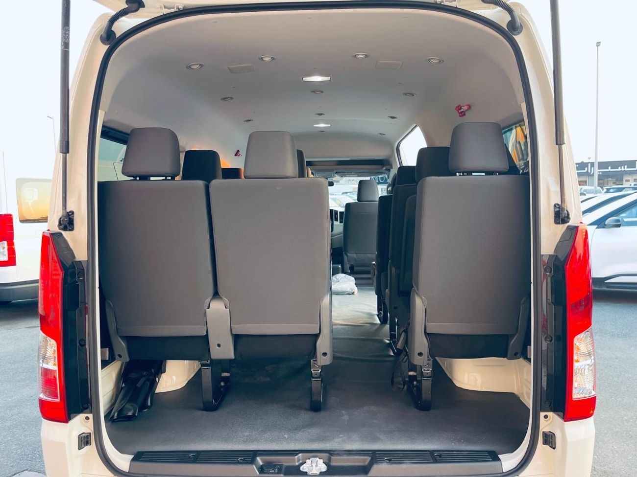 تويوتا هاياس