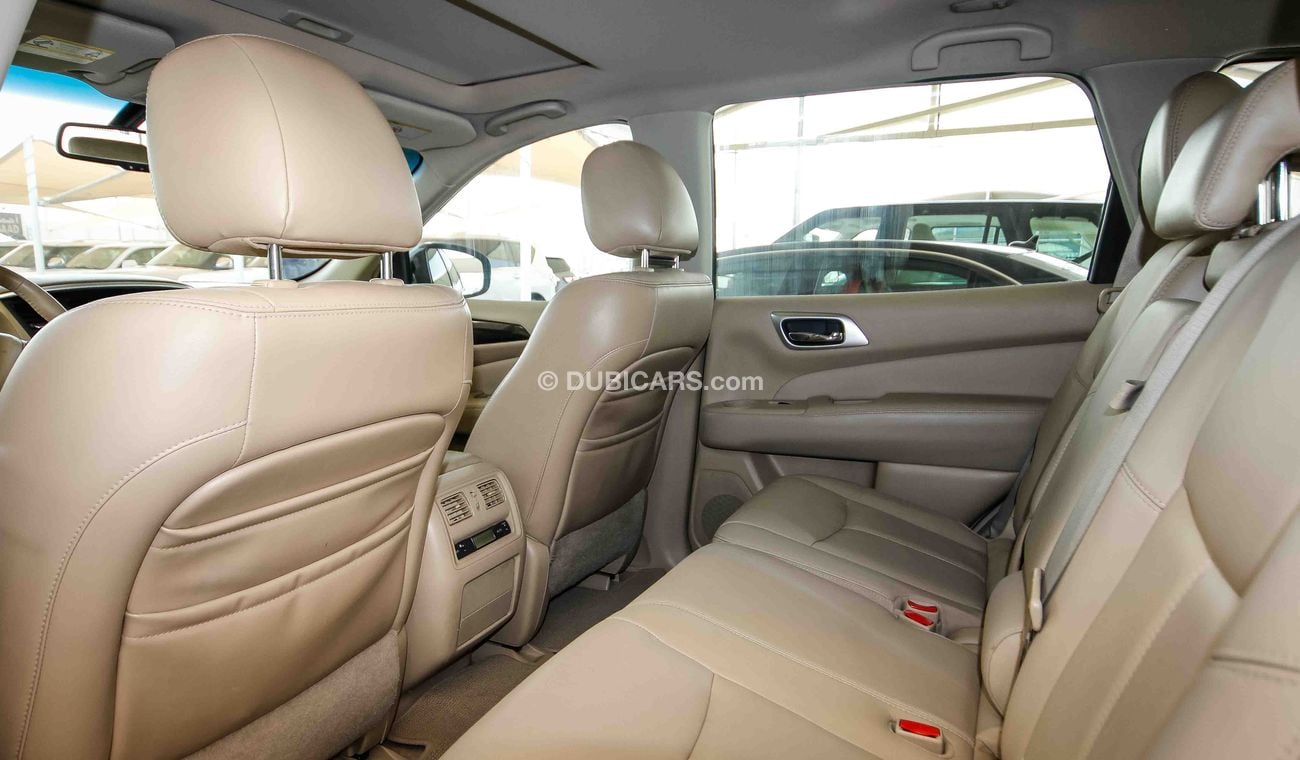 نيسان باثفايندر SV 4WD