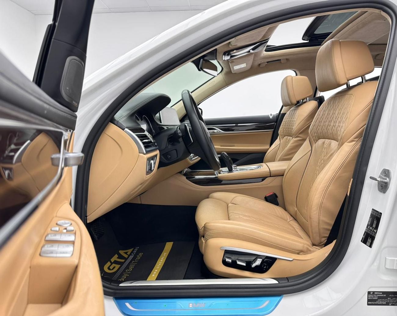 BMW 740Li Luxury 3.0L (322 HP) 2016 BMW 740Li, BMW Full Service History, Excellent Condition, GCC