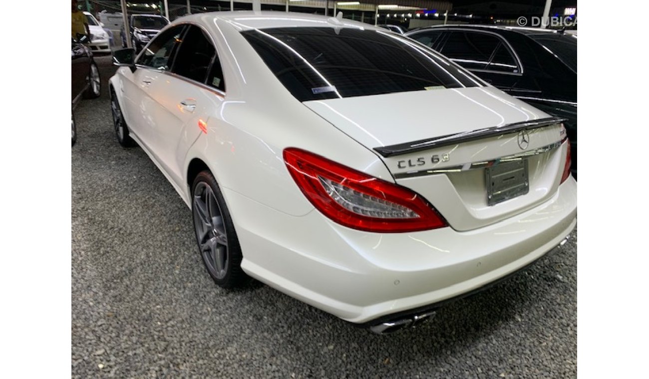 مرسيدس بنز CLS 63 AMG وارد اليابان بطاقة جمركية