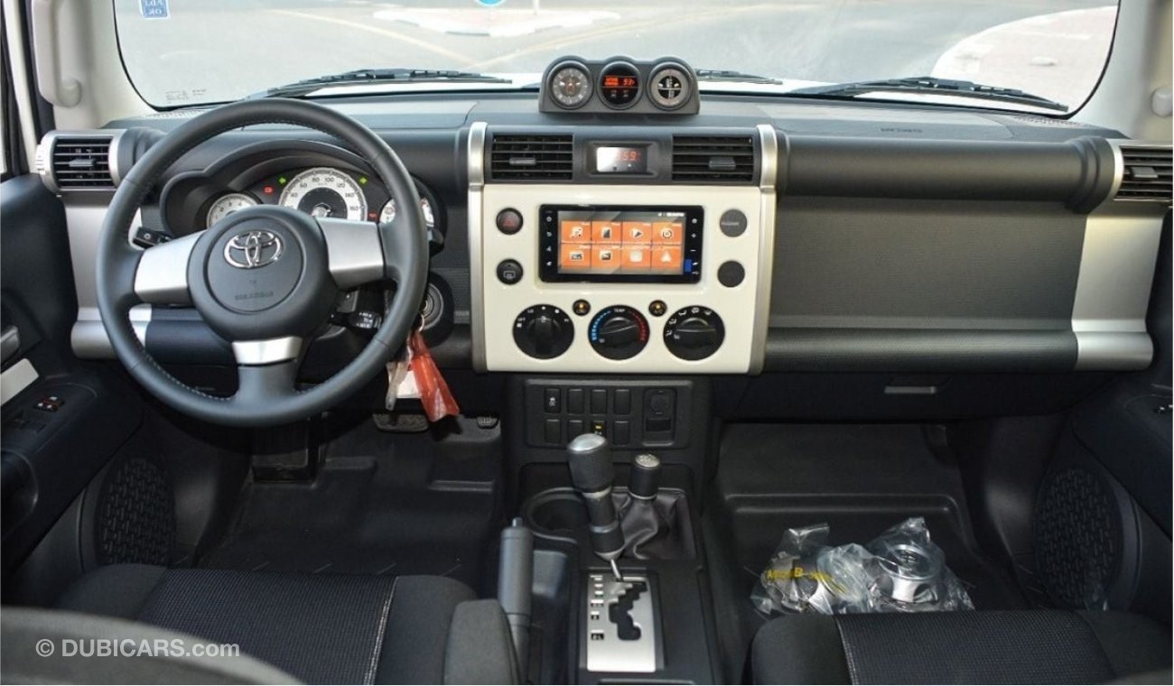 Toyota FJ Cruiser 23YM  with crawl system , rear diff lock ,screen , compass index and A-TRAC