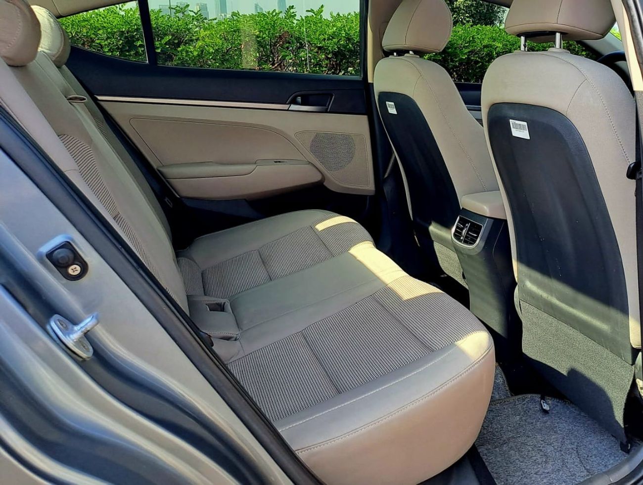 هيونداي إلانترا GL High 2.0L 2017 2.0L FULL OPTION (470/-MONTHLY)