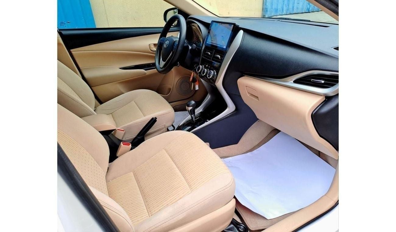 تويوتا يارس SE 1.5L Sedan 570-Monthly l GCC l Cruise, Camera, GPS l Accident Free