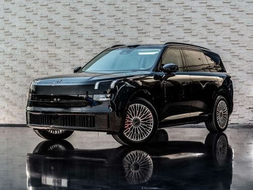 Lynk & Co 900 TRI-MOTOR EDITION