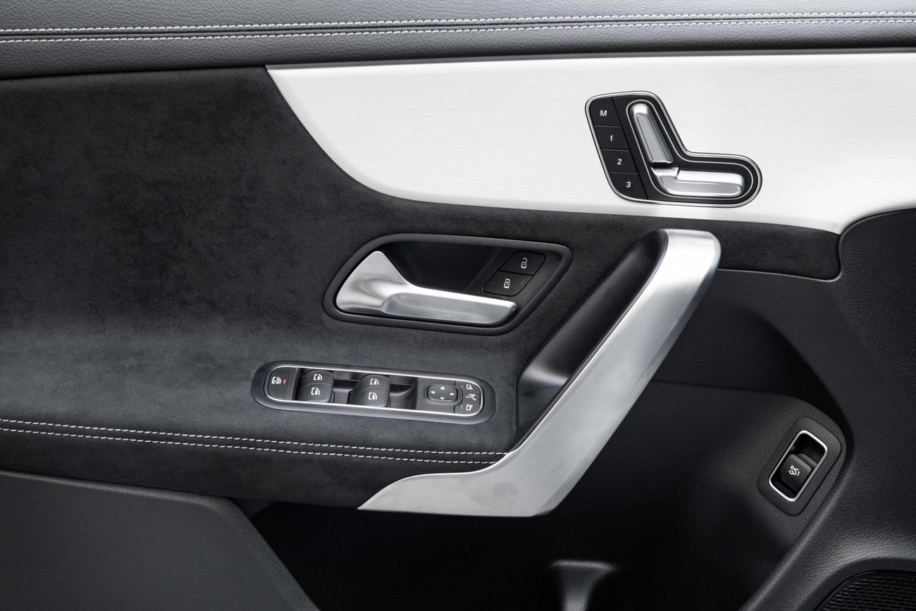 مرسيدس بنز CLA 200 CLA 200 AMG | 3,878 P.M | 0% Downpayment | CLA 200 AMG | 5 YEAR AGENCY WARRANTY!