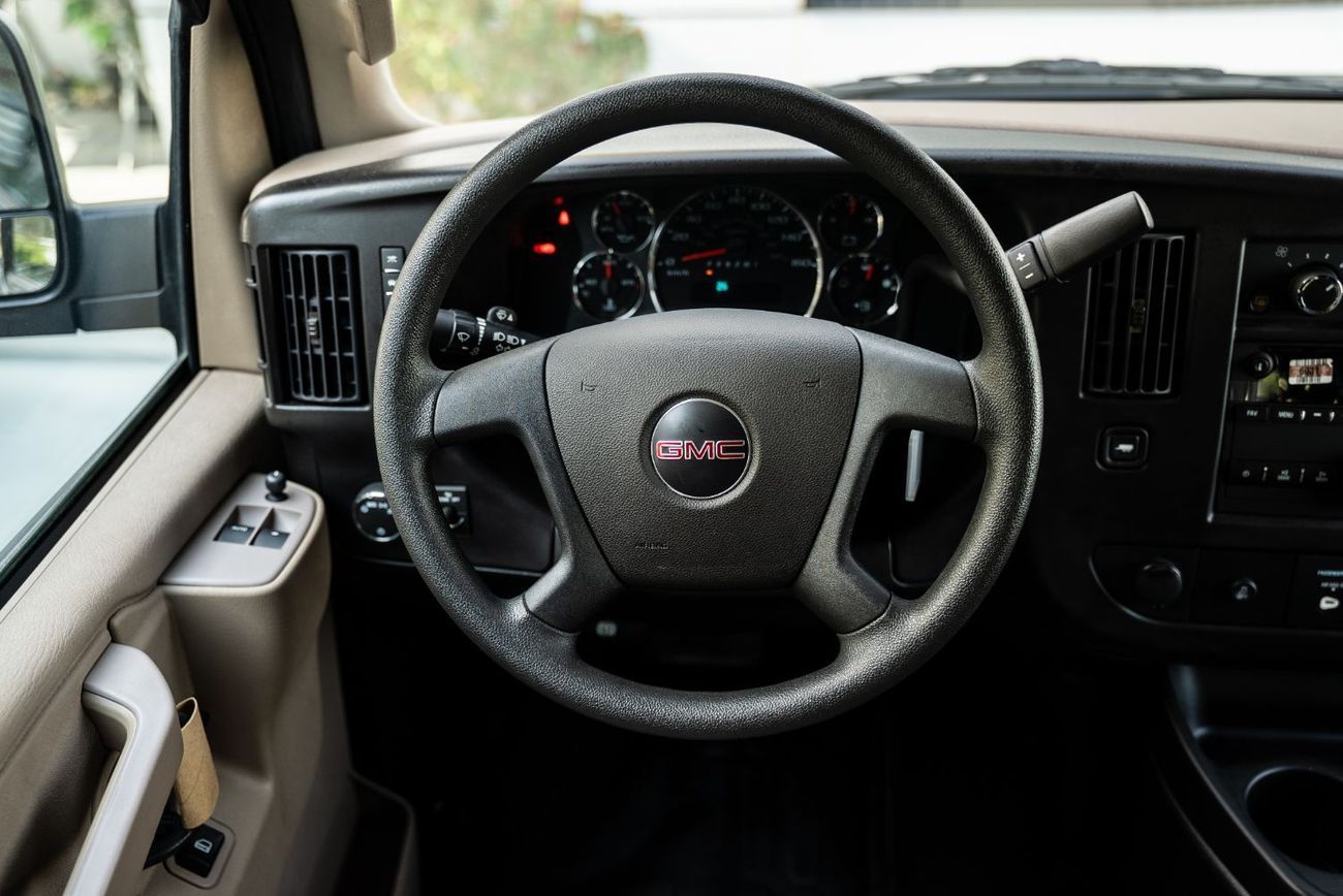 جي أم سي سافانا 3500 Cargo Extended Wheelbase 2023 GCC 6.6L V8 0Kms