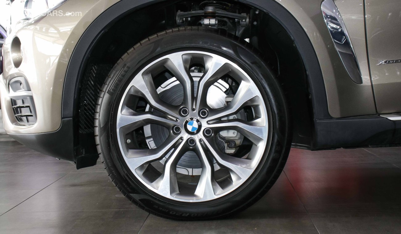 بي أم دبليو X6 Xdrive  35i 3.0L-V6 / GCC Specifications / Warranty