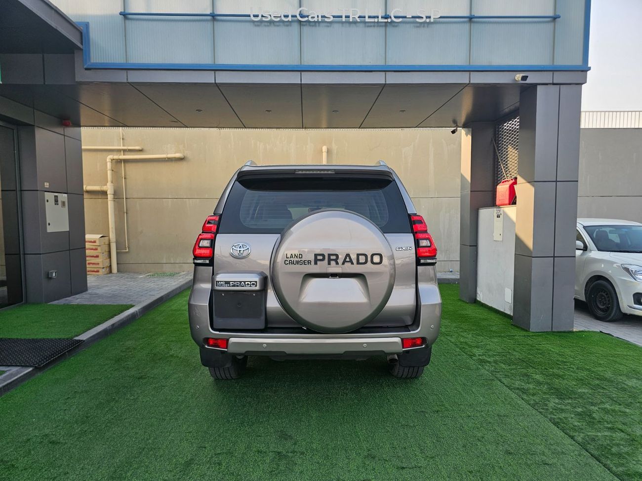 Toyota Prado GXR V6/ SUNROOF/ ORIGINAL PAINT/ SERVICE HISTORY/ SINGLE OWNER/ LOW MILEAGE