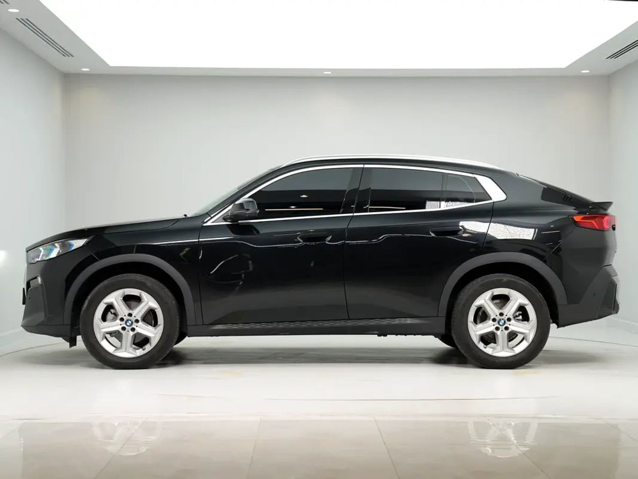 بي أم دبليو X2 XDRIVE20I M SPORT GCC Specs, LOW Mileage sDrive20i