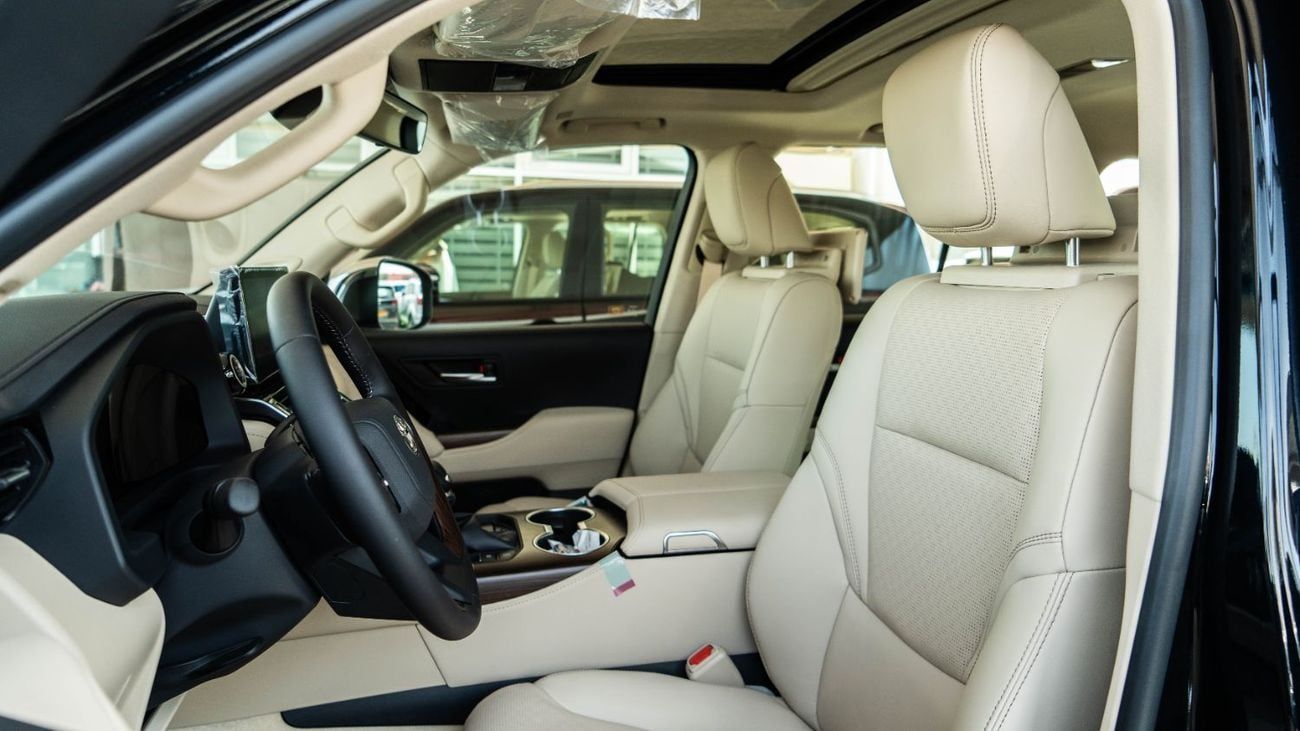 Toyota Land Cruiser VX 4.0 | Exclusive | 2025