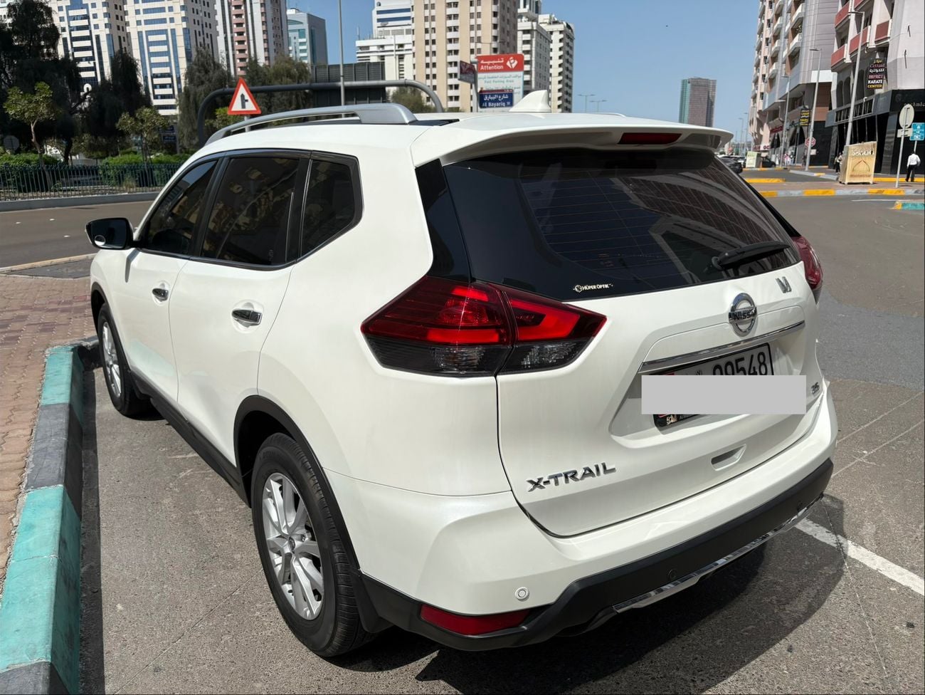 نيسان إكس تريل S 2.5L 4WD (5 Seater)