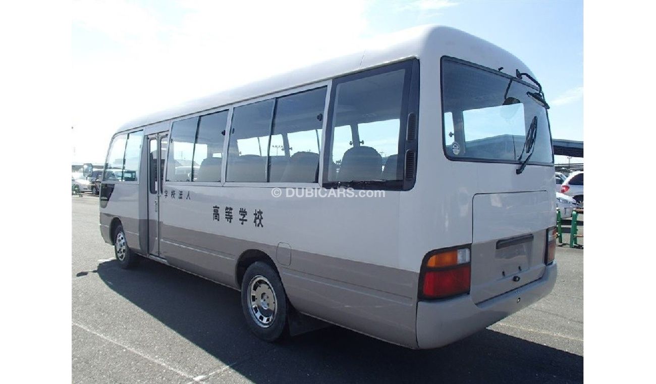 Nissan Civilian 1994