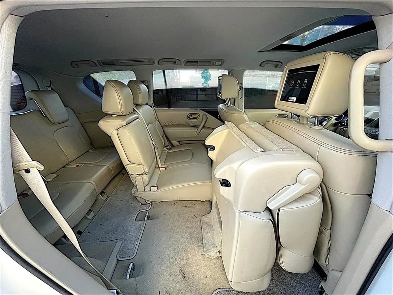 نيسان باترول 1,680 P.M | SE T2 | GCC Specs | Excellent Condition Fully agency service