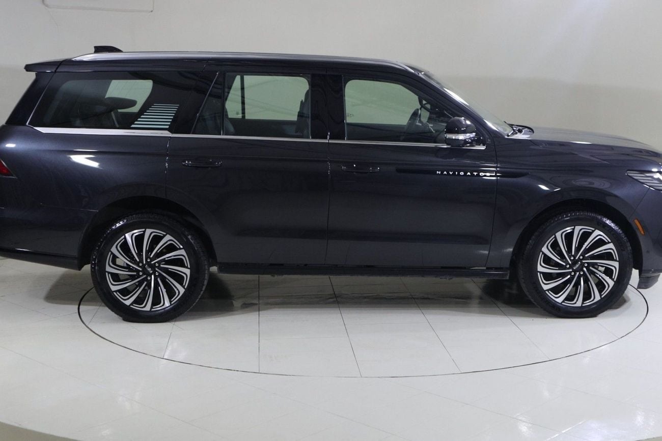 Lincoln Navigator PRESIDENTIAL N1925 / FREE INSURANCE + REGISTRATION / AL TAYER MOTORS AL QOUZ SHOWROOM