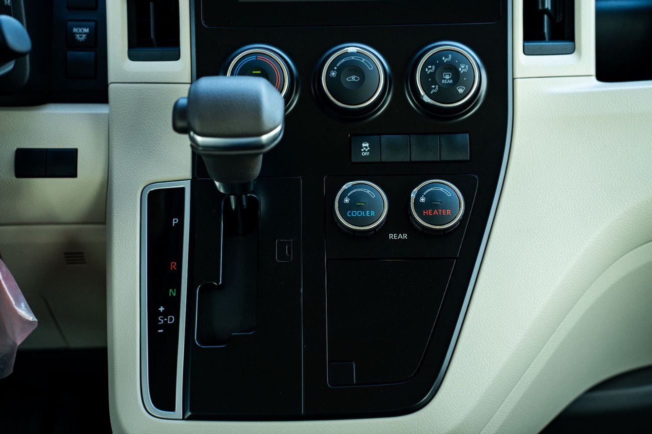 تويوتا هاياس