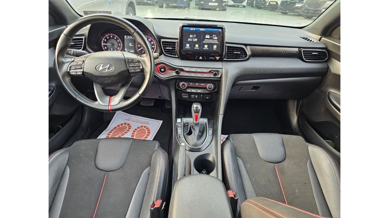 Hyundai Veloster Std