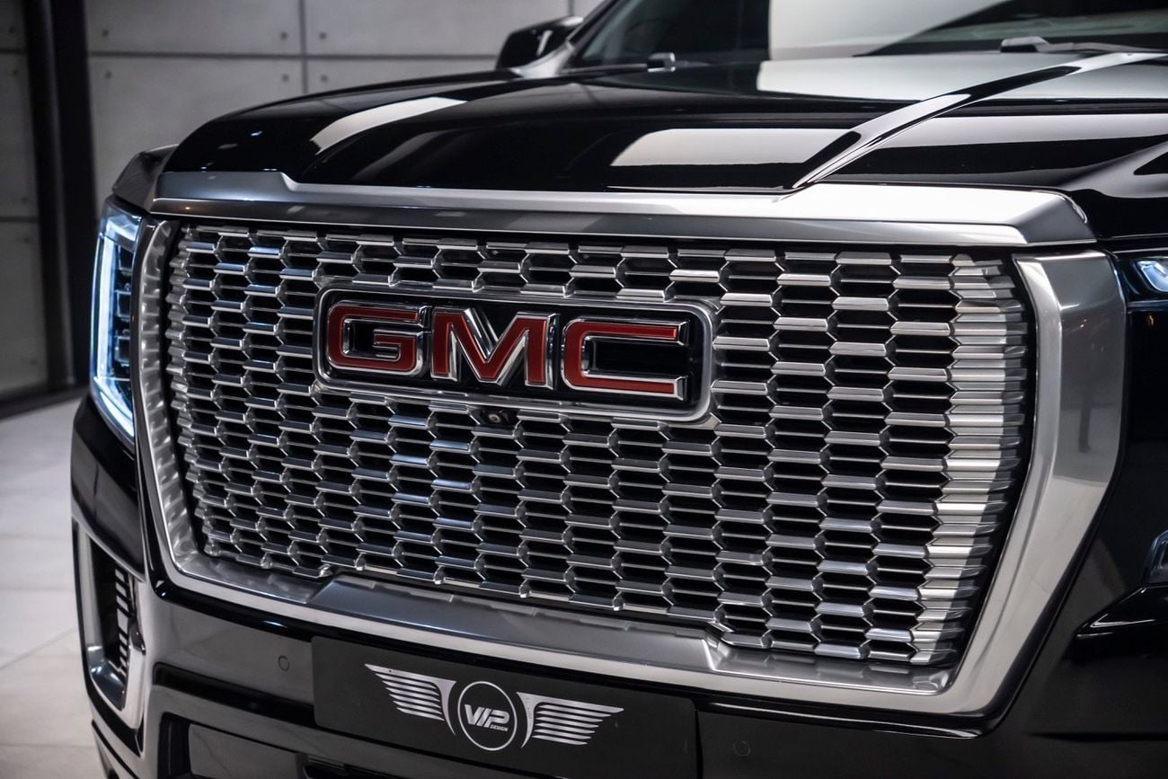 GMC Yukon Denali 6.2L (9 Seater)