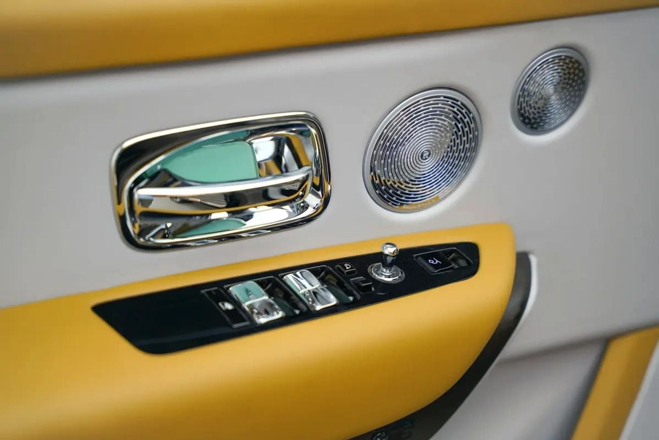 Rolls-Royce Cullinan WITH WARRANTY AND SERVICE CONTRACT