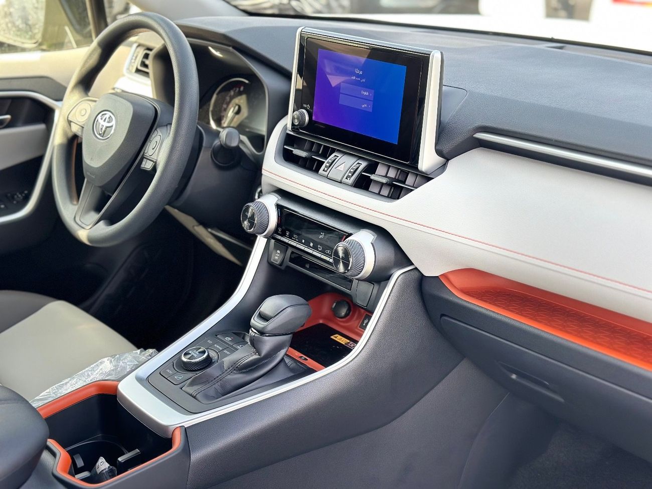 تويوتا راف ٤ 2.5L Adventure