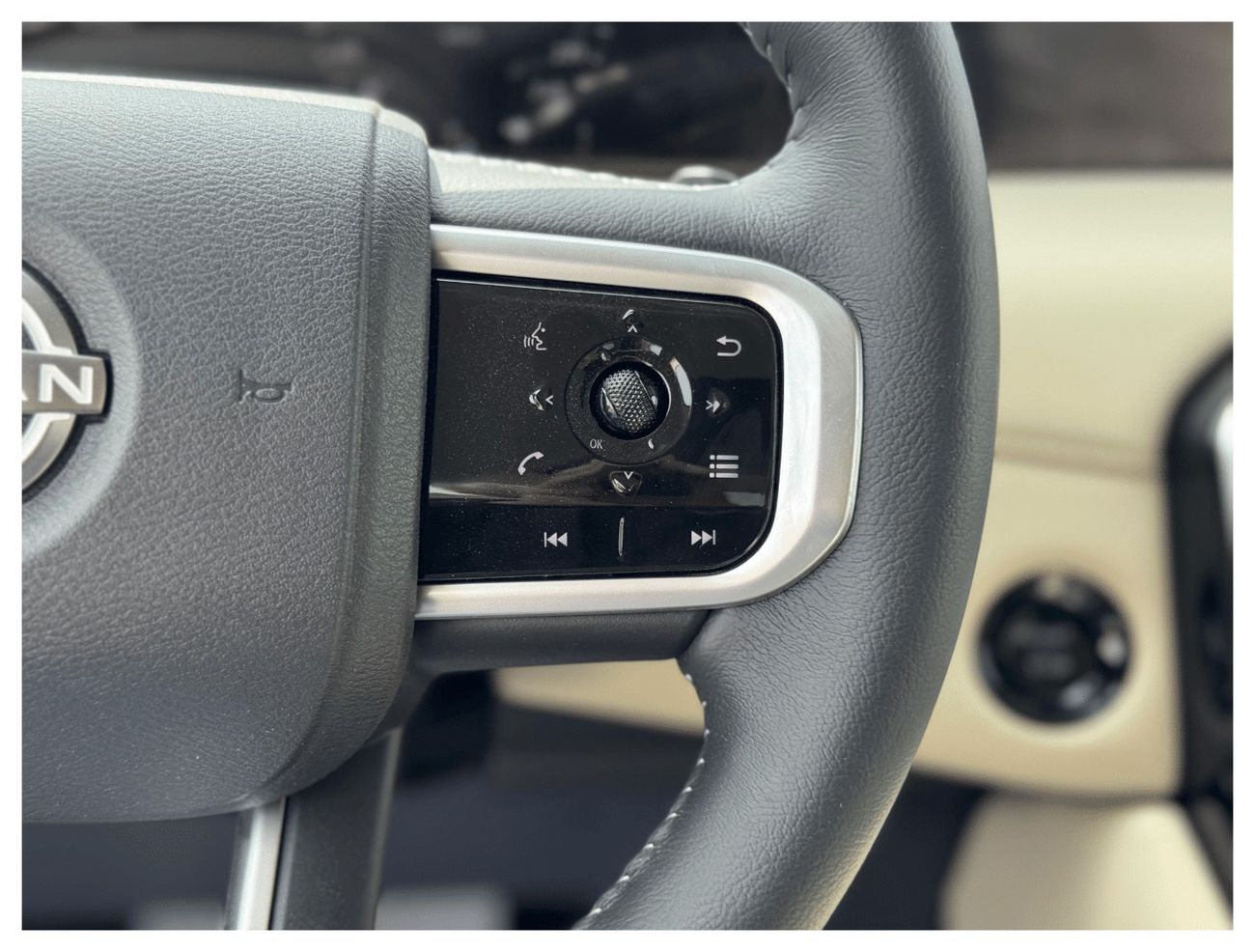 Nissan Patrol Nissan Patrol LE 3.5L Mid options  2026