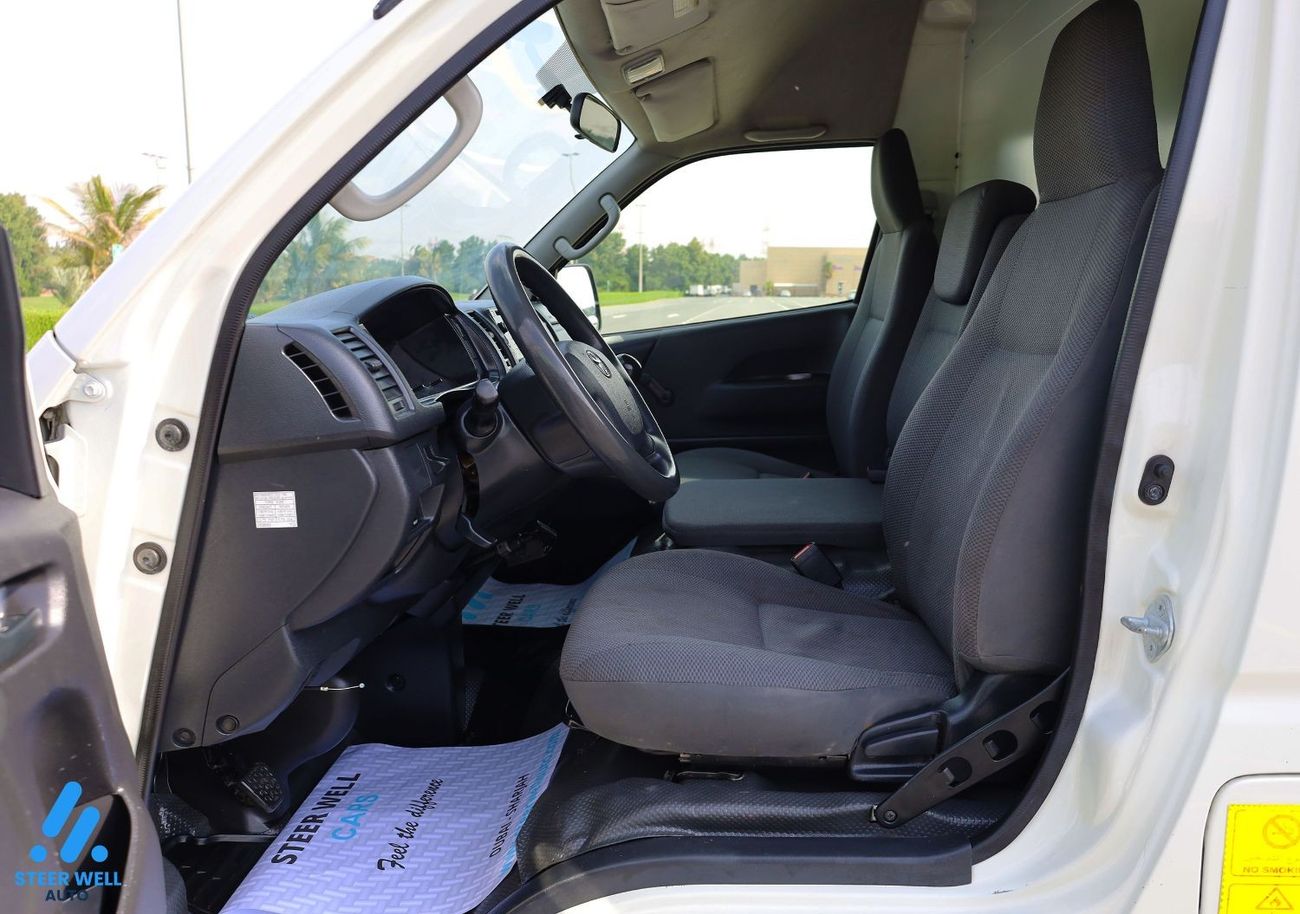 Toyota Hiace GLS - High Roof LWB 2018 Chiller Van 2.7L Petrol M/T RWD - GCC Specs - Ready to Drive - Book Now!