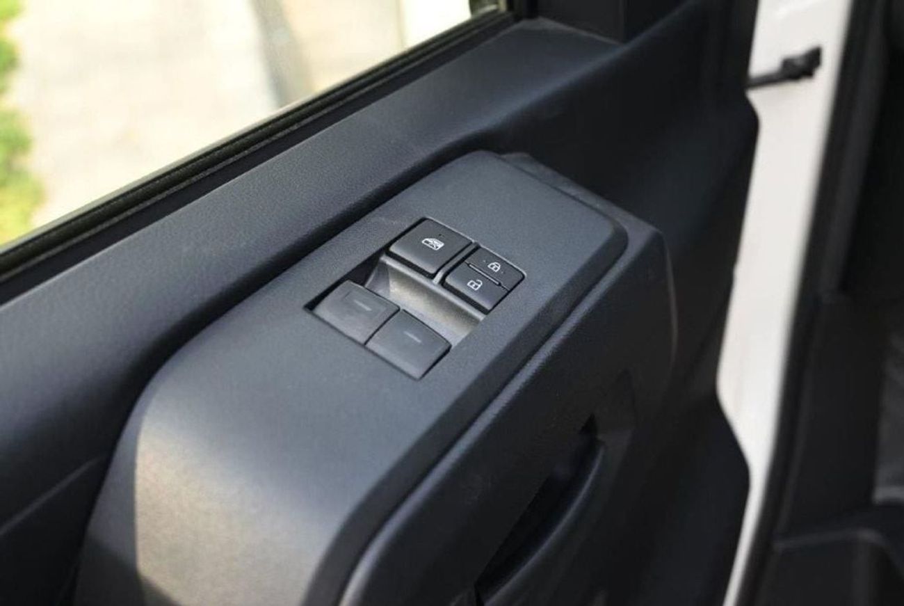 Toyota Hiace 2025 TOYOTA HIACE HIGHROOF V6 3.5L PETROL 13 SEATER MT