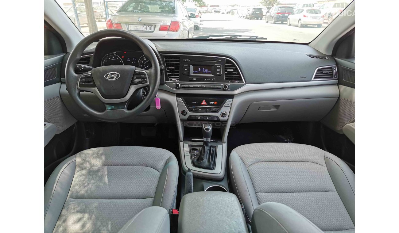 Hyundai Elantra 2.4L, 15" Tyre, DRL LED Headlights, Drive Mode, Headlight Control Switch, Fabric Seats (LOT # 502)