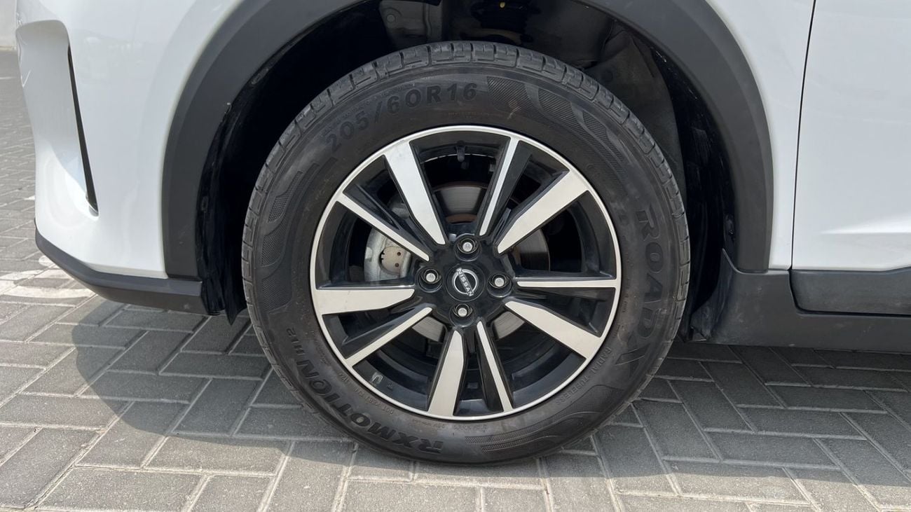 Nissan Kicks SV NO CONVENIENCE FEES | UNDER WARRANTY | 0% DOWN PAYMENT | CERTIFIED PRE-OWNED |