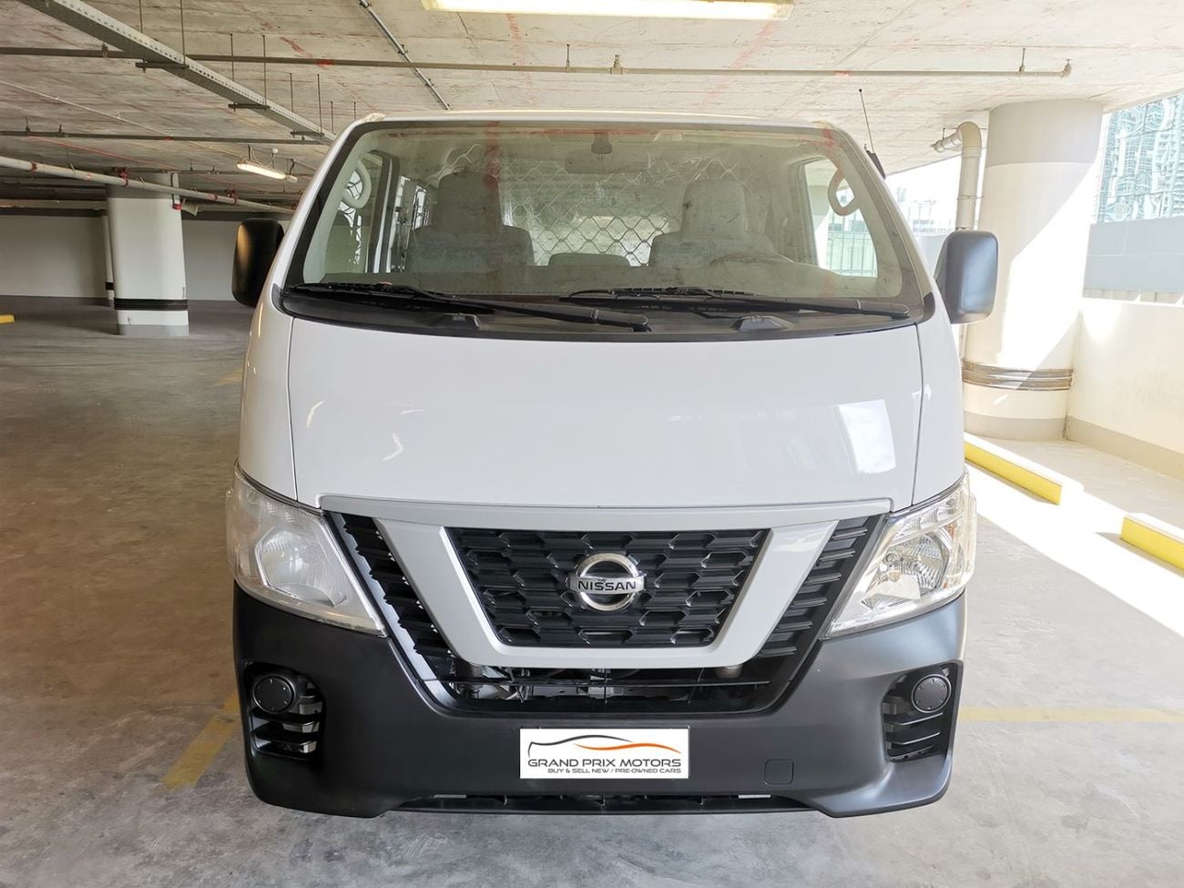 Nissan Urvan STD