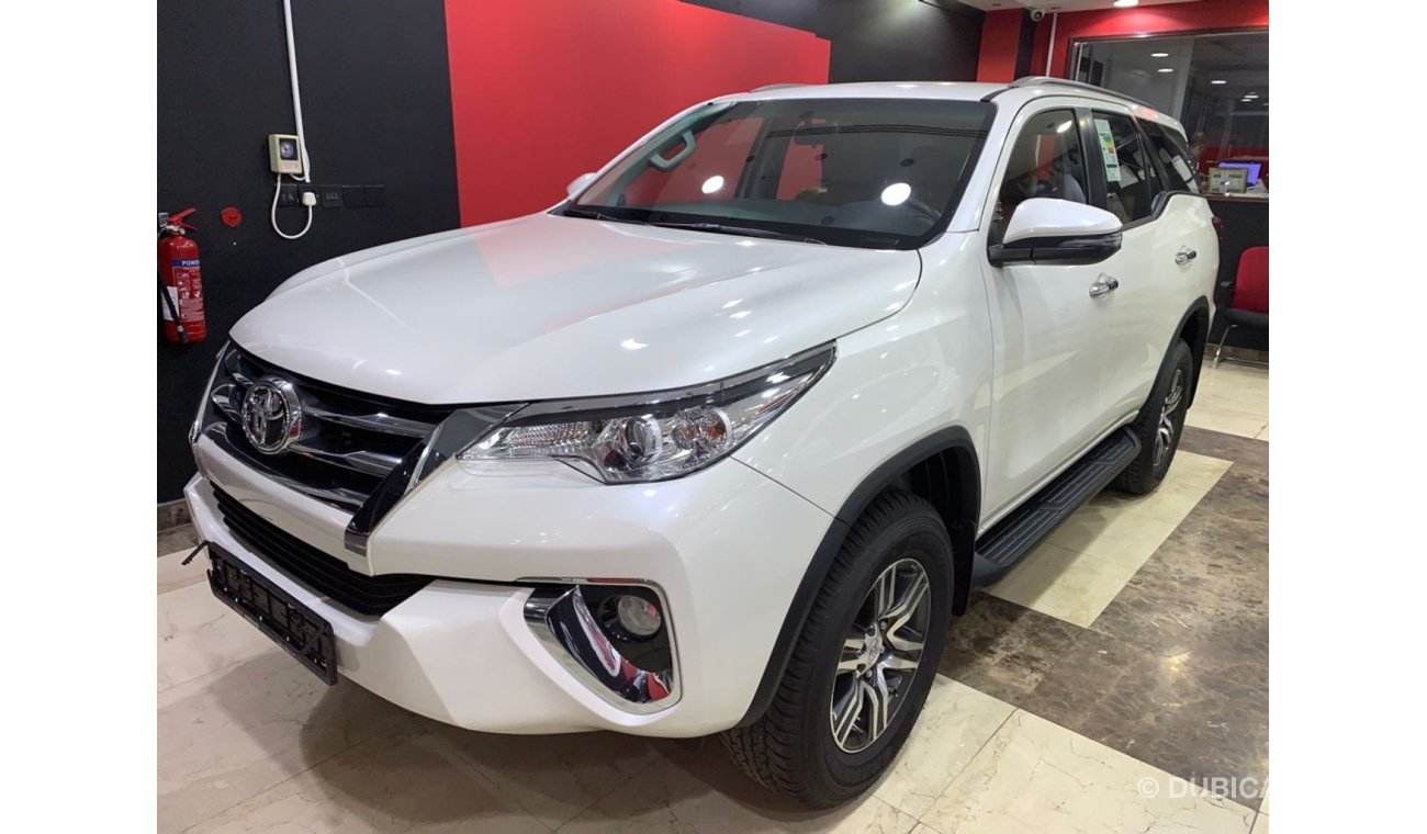 Toyota Fortuner V4 MY2020 WITH REAR SCREENS  ( WARRANTY / SERVICES )