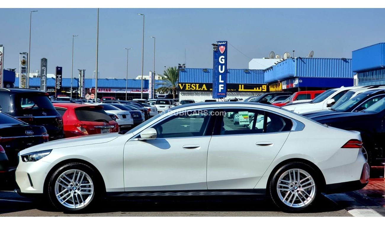 بي أم دبليو 520i i Warranty & Service 2024 GCC