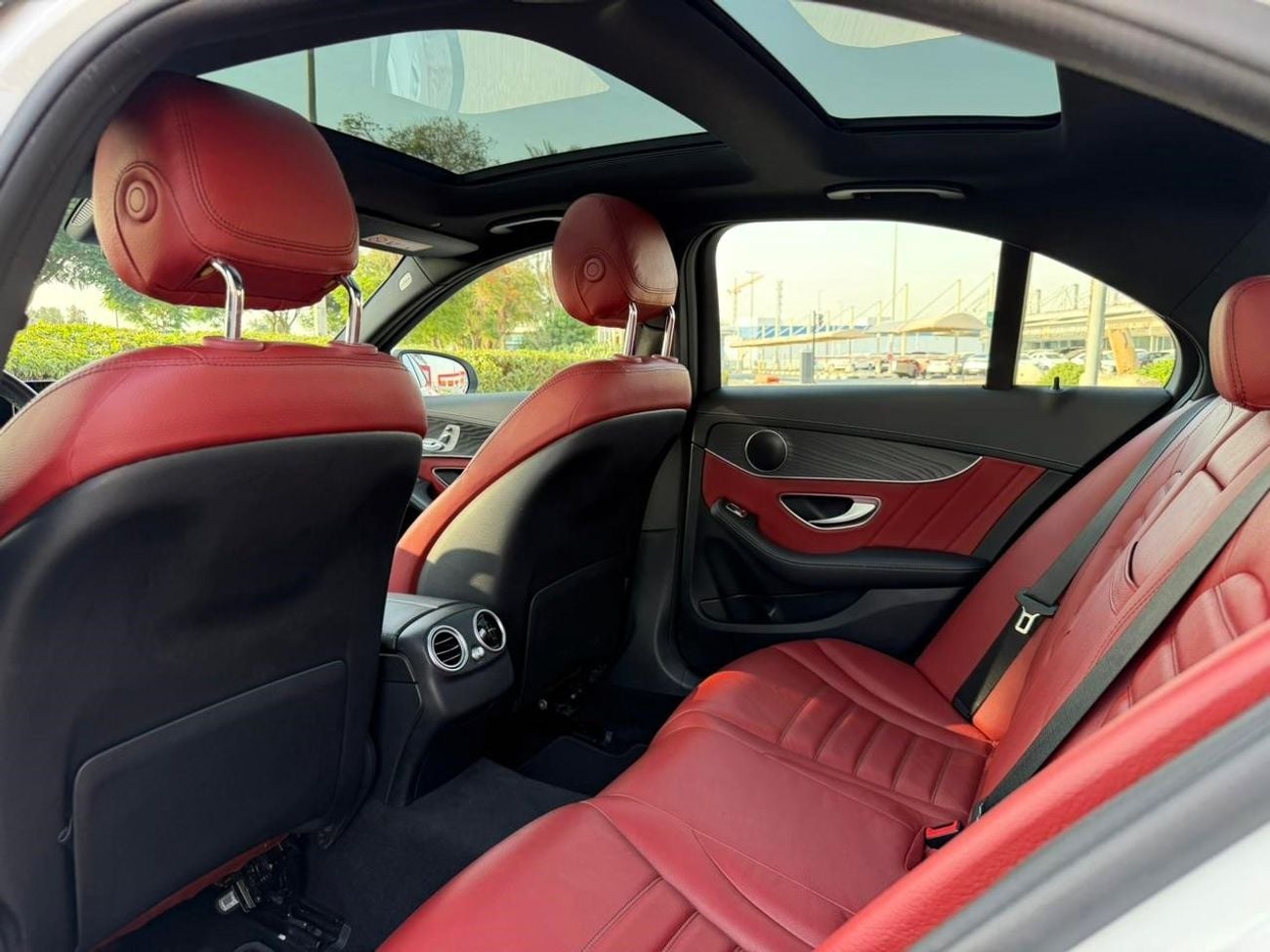 Mercedes Benz C200 AVANTGARDE