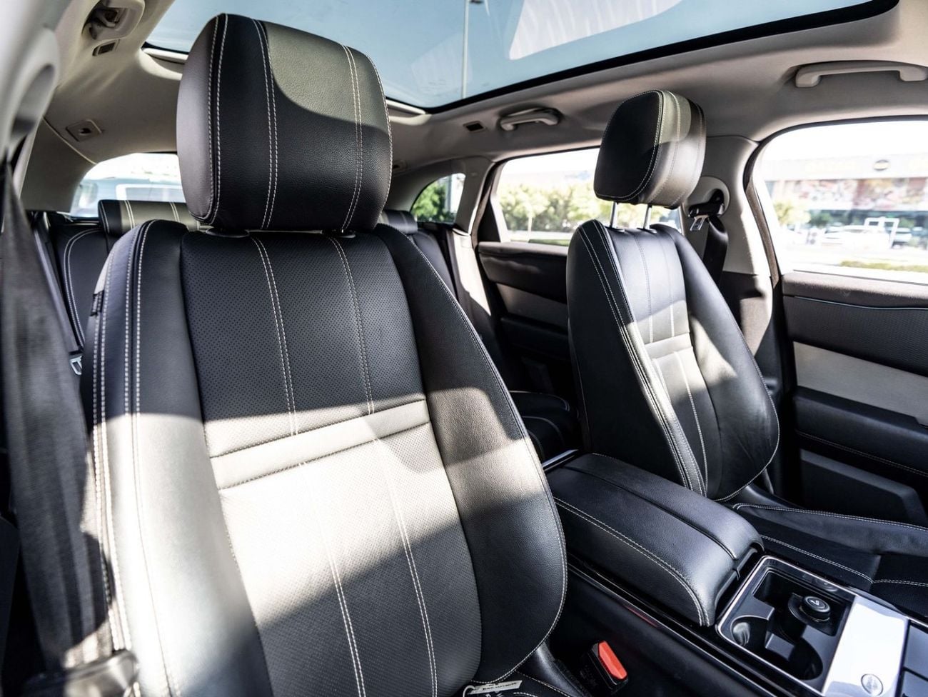 Land Rover Range Rover Velar R-DYNAMIC S Land Rover Range Rover Velar 2019