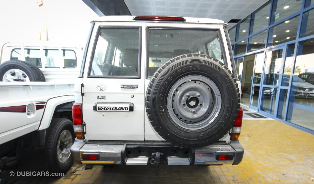 Toyota Land Cruiser LX