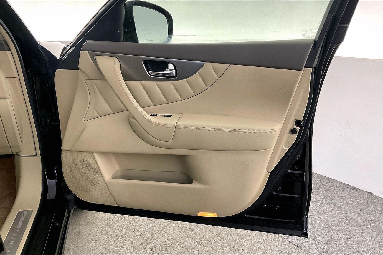 Infiniti QX70 Luxury / Luxe Sensory | Guaranteed Warranty | 0 Down Payment