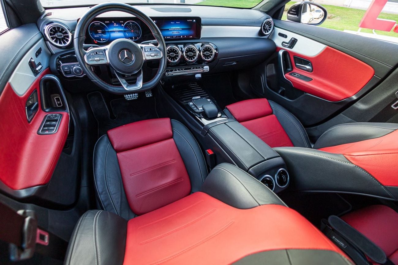 Mercedes-Benz CLA 250 4MATIC Mercedes-Benz CLA 250 2023 GCC | | Agency Warranty | Service Contract