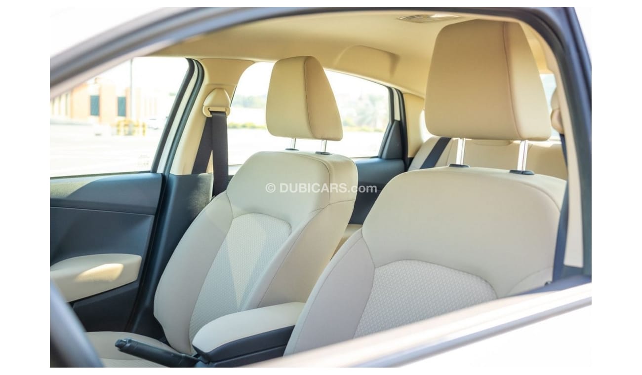 Toyota Yaris 2023 SE 1.5L Power x Elegant - Smart keyless Entry - GCC Specs - EMI Available - Book Now