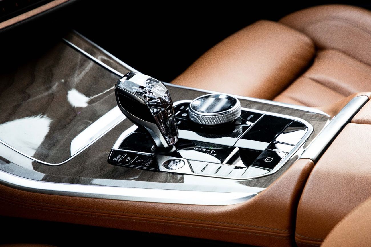 BMW X5 2,898 P.M  | 0% Downpayment | X5 xDrive40i M-Kit | Under Warranty!