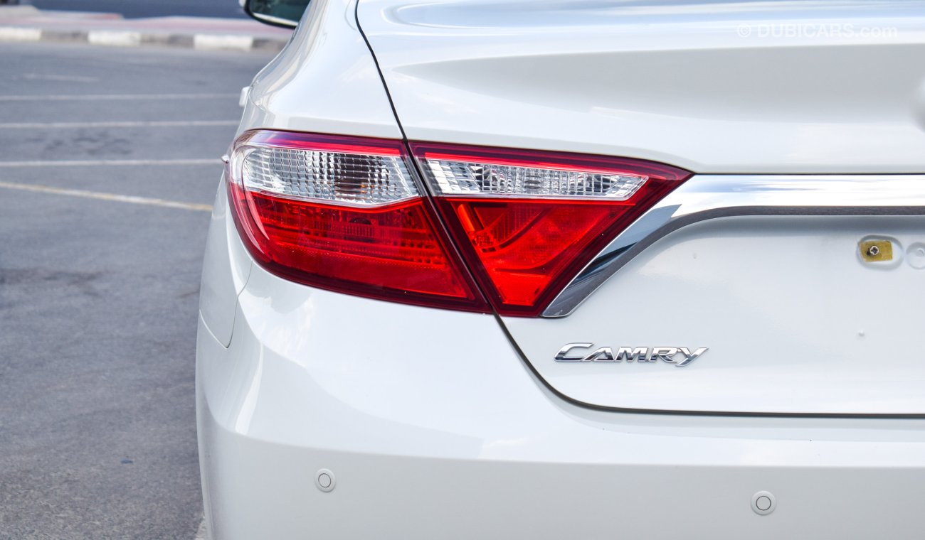 Toyota Camry S