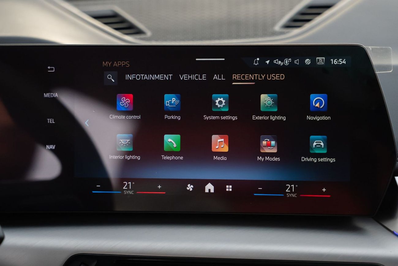 بي أم دبليو X1 BMW X1 25Li M Kit