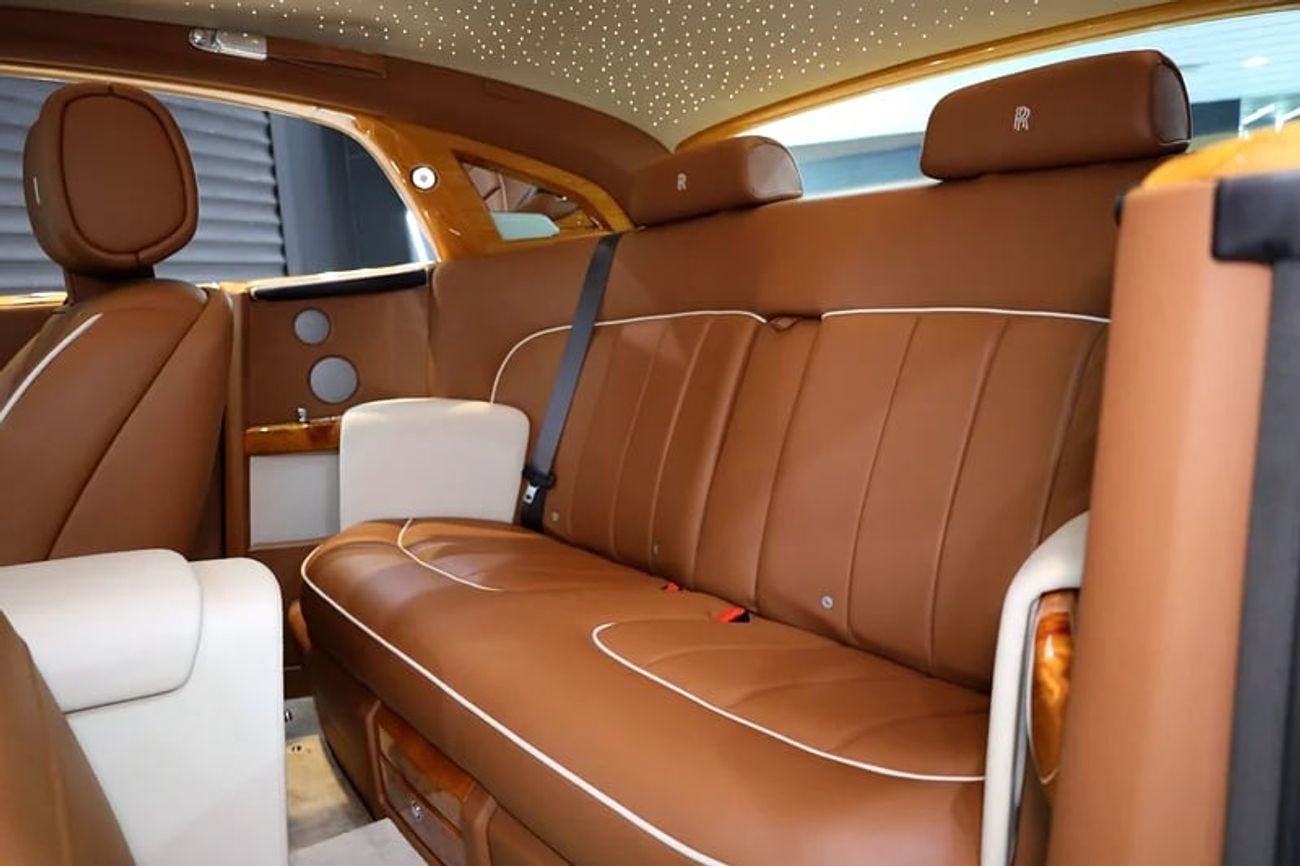 رولز رويس فانتوم Coupe, 2013, Very Low Mileage, GCC Specs!!