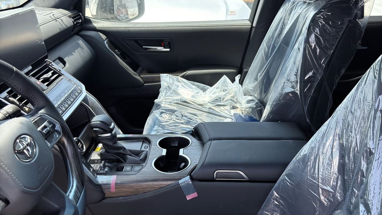 Toyota Land Cruiser LC300 VX 3.5L Petrol 2025YM
