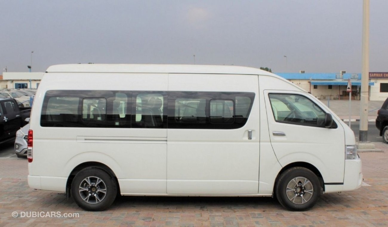 Toyota Hiace 2.5L V4 DIESEL MT(EXPORT ONLY)