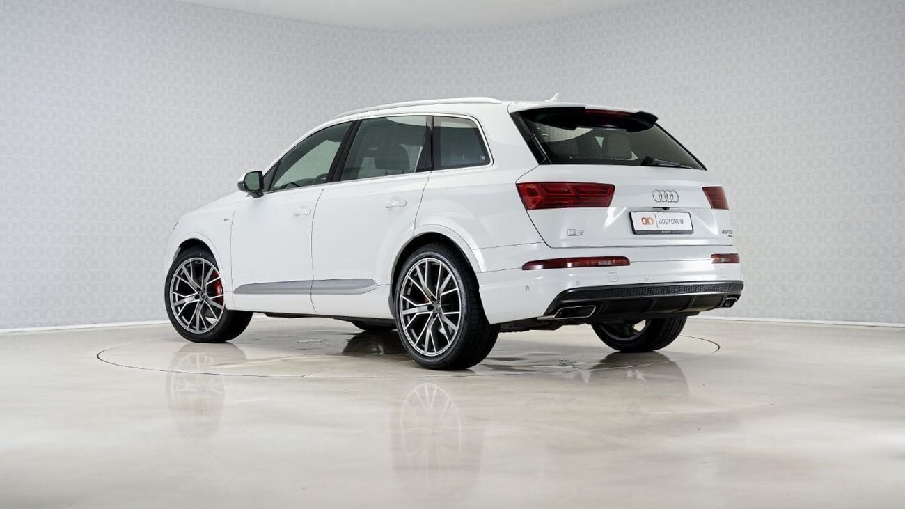Audi Q7 45 TFSI quattro S-Line 3.0L UAE's Very Best Example | 2 Years Free Servicing | AED 3,017 Per Month
