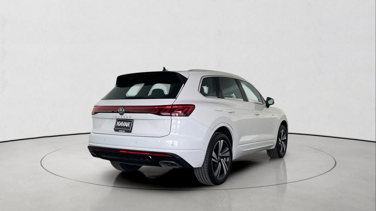 Volkswagen Touareg R-Line 3.0L 4WD R-Line | Guaranteed Warranty | 0 Down Payment