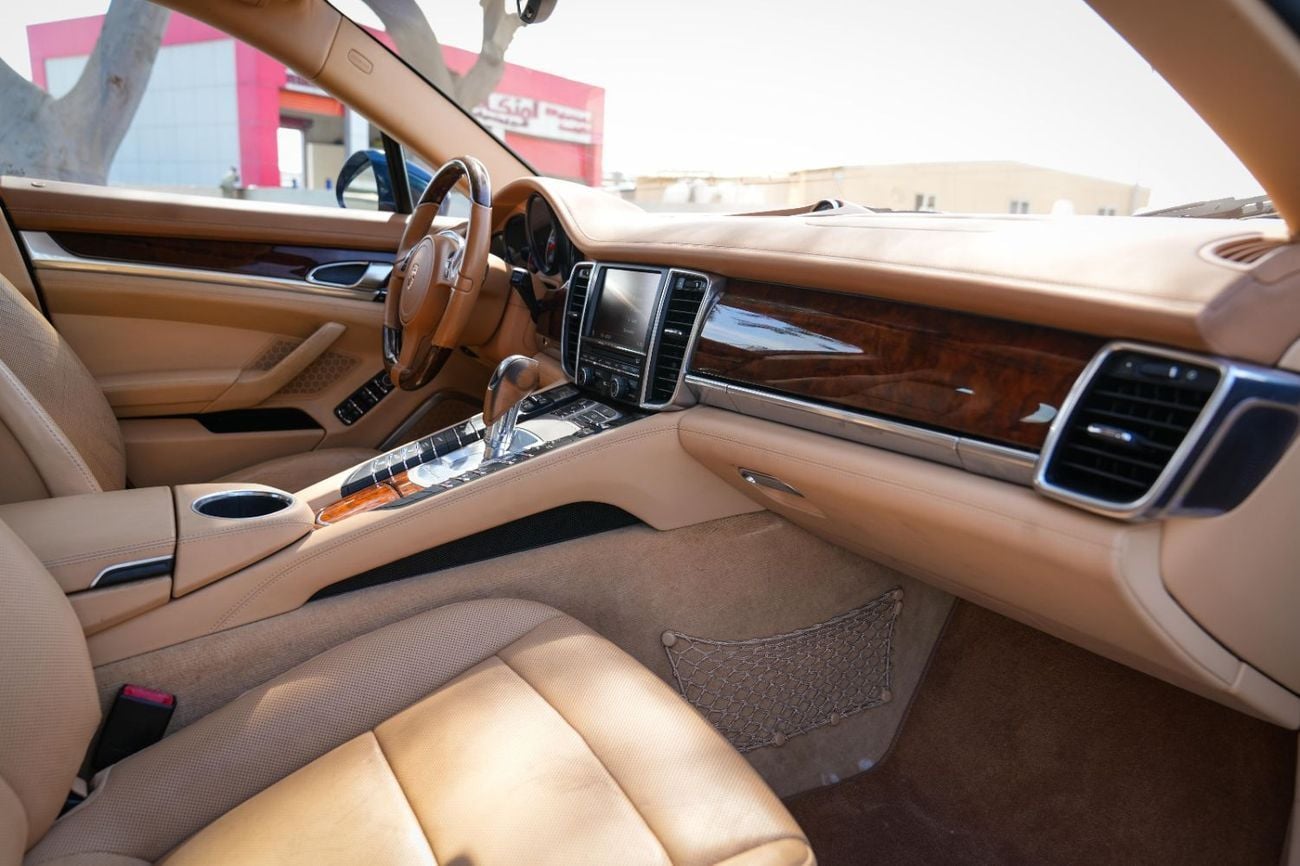 Porsche Panamera 4S 2012!! GCC SPECS!! FULL SERVICE HISTORY